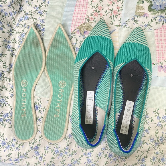 Rothys Calypso Point (original point) teal striped 7.5 flats - Picture 5 of 7